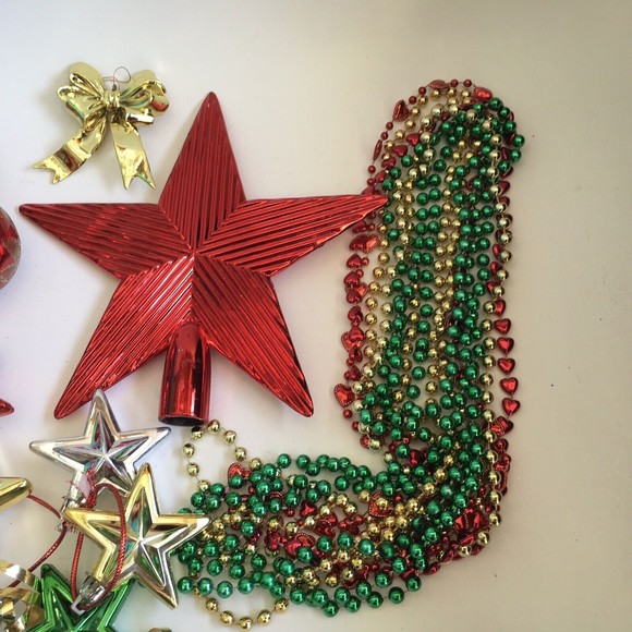 Tree Decorating Starter Kit Christmas Ornaments,Garland,Topper Red, Green Gold - Picture 6 of 9